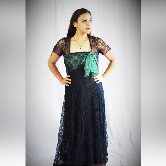 Vintage 1930s Lace Dress - Picture 1 of 5